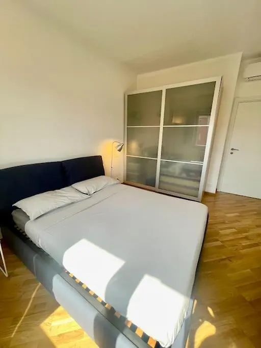 Apartment Appartamento Tolstoj Milan