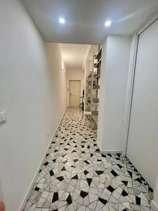Apartment Appartamento Tolstoj Milan