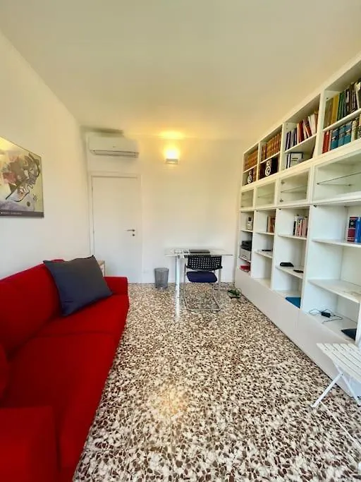 Appartamento Tolstoj Milan 0*,  Italy